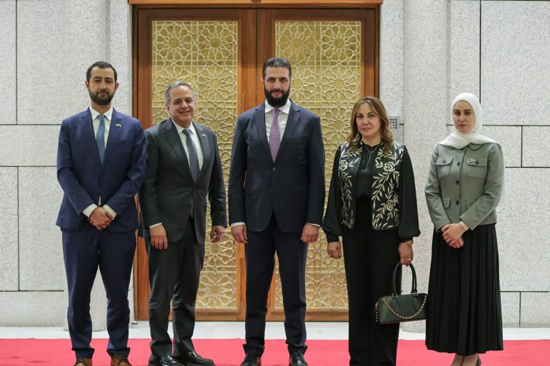 لقاء ترامب والشرع بالرياض يكلل ماراثونا سياسيا من التحضيرات 20 Damascus, SANA-President Ahmad al-Sharaa met on Friday a delegation from the United States of America headed by businessman Jonathan Bass, at the People’s Palace. وكالة الأنباء السورية