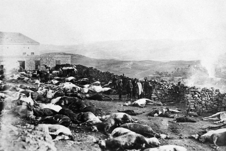 سلطان باشا الأطرش.. الزعيم الدرزي الذي واجه الاحتلال 23 Defence of the Citadel of Rachaya, Druze rebellion, Jabal el Druze, Syria, 1925. The Druze rebellion was a revolt by Syrian nationalists against the French mandate authorities who ruled Syria after the Ottoman Empire was broken up after World War I. The rebellion was suppressed by the French army. (Photo by Art Media/Print Collector/Getty Images)