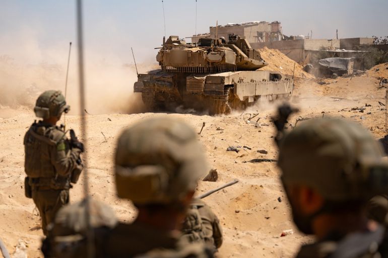 نتنياهو يجدد دعمه لعملية “عربات جدعون” رغم التشكيك في فعاليتها 20 قوات جيش الاحتلال تواصل العمل العسكري في أنحاء قطاع غزة ضمن عملية "عربات جدعون" (جميع الصور من تصوير المتحدث باسم الجيش الإسرائيلي التي عممها للاستعمال الحر لوسائل الإعلام)
