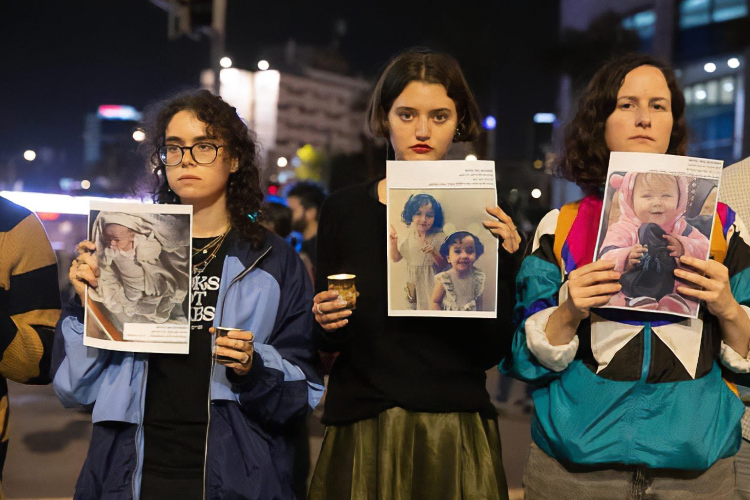 مجلة إسرائيلية: وقفات تضامنية صامتة بإسرائيل حدادا على أطفال غزة 546g 1746183693