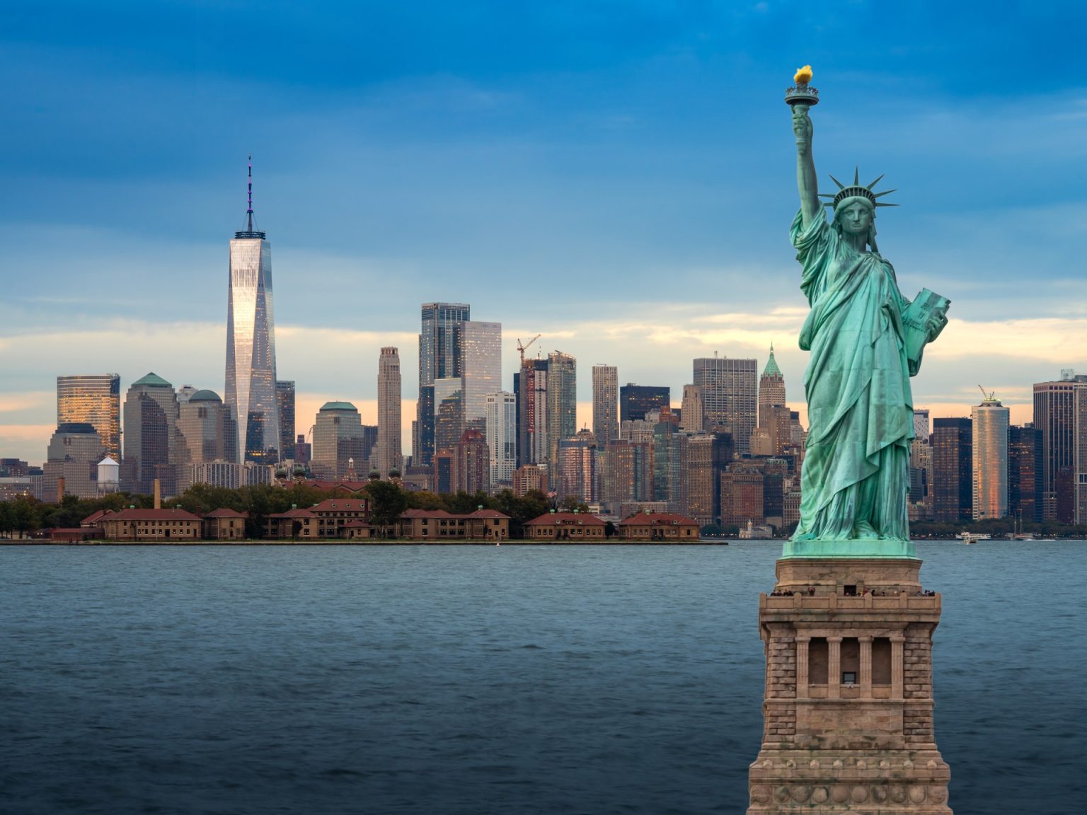 سياسات ترامب تقلّص حركة السياحة إلى الولايات المتحدة GettyImages 1198617190 1744696970