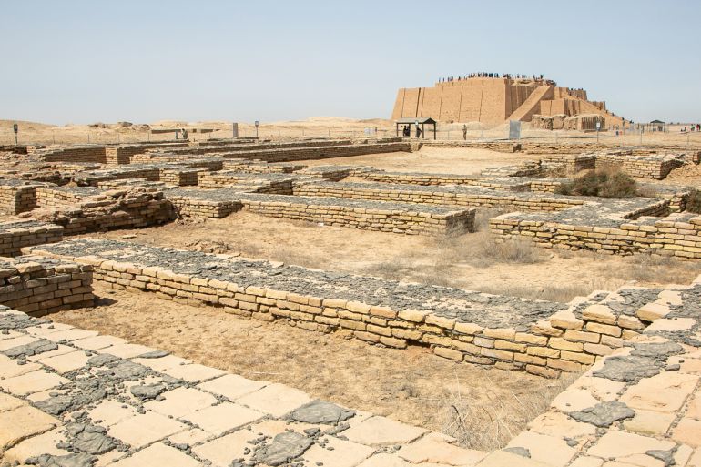 قبل حوالي 2500.. كيف أسست أميرة بابلية أول متحف في العالم؟ 21 Dhi Qar, Iraq 30 Mar, 2022 : Picture of Ziggurat of Ur and One of the most important monuments in Iraq and that goes back to the Sumerian period Which are located in the province of Dhi Qar in southern Iraq.