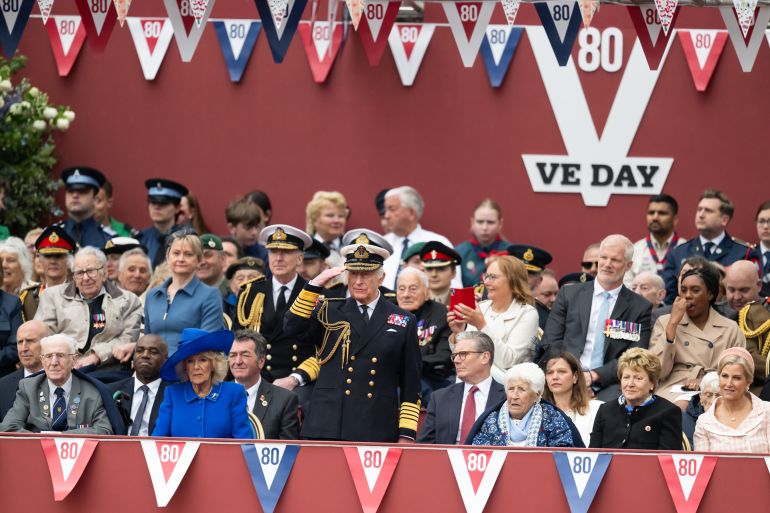 بالصور.. روسيا وأوروبا تحييان ذكرى الانتصار على النازية 21 LONDON, ENGLAND - MAY 05: King Charles III and Queen Camilla during the military procession to mark the 80th anniversary of VE Day on May 05, 2025 in London, England. The King and Queen, joined by Members of the Royal Family, will take part in events from May 5th to May 8th to commemorate the 80th anniversary of VE Day, which signalled the end of the Second World War in Europe. (Photo by Samir Hussein/WireImage)