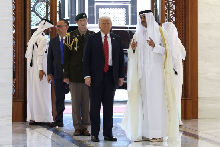 بالصور.. كيف استقبلت الدوحة الرئيس ترامب؟ 23 GettyImages 2214401236 1747224104