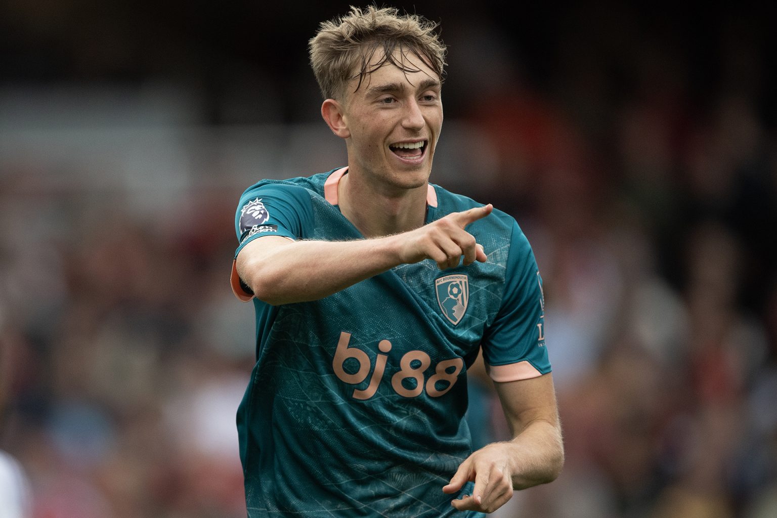 مَن هويسين مدافع ريال مدريد الجديد؟ GettyImages 2214935801 1747494929