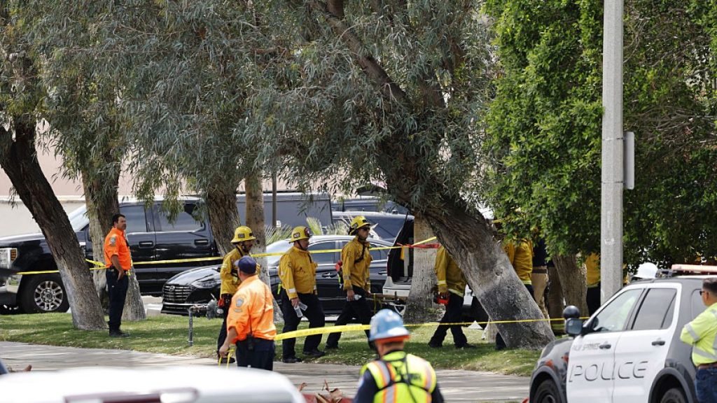 قتيل ومصابون في انفجار قنبلة قرب مركز طبي بولاية كاليفورنيا الأميركية GettyImages 2215067084 1747545587