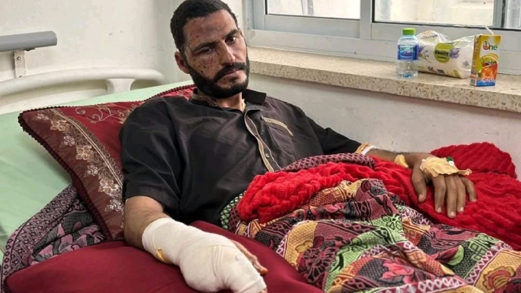 لأن كاميرته شاهدة على جرائمهم.. إسرائيل تغتال الصحفي الجريح حسن إصليح Gn85EBaX0AATBGm 1747113089