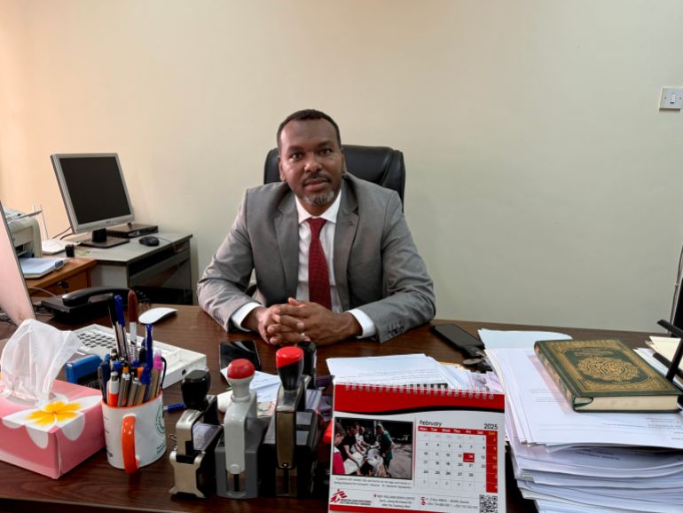 السودانيون في كينيا.. محاولة اندماج لا تخلو من صعوبات 19 القنصل السوداني في نيروبي منتصر سعد إسحاق