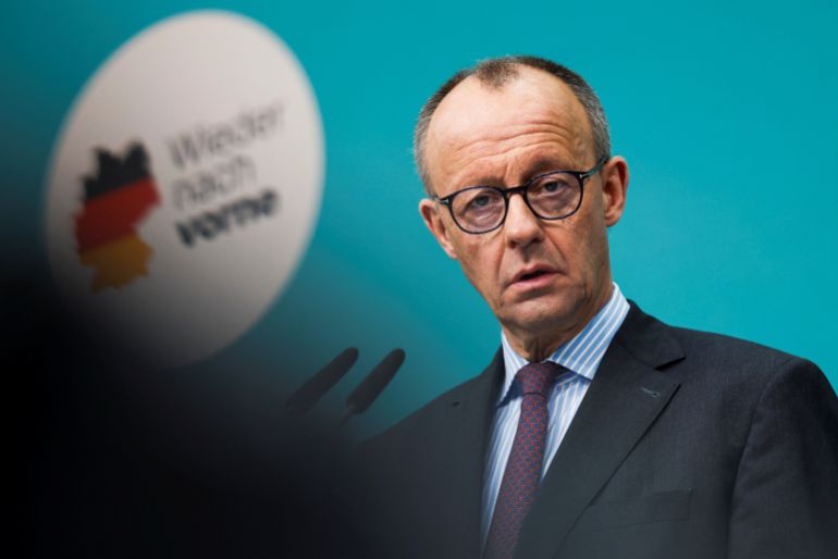 أوكرانيا تعتبر الهدنة الروسية خدعة وتوثق مئات "الانتهاكات" 19 Friedrich Merz, chancellor-in-waiting and leader of Christian Democratic Union party (CDU), looks on as he addresses the media following the federal state election of Hamburg, at the CDU headquarters in Berlin, Germany, March 3, 2025. REUTERS/Axel Schmidt