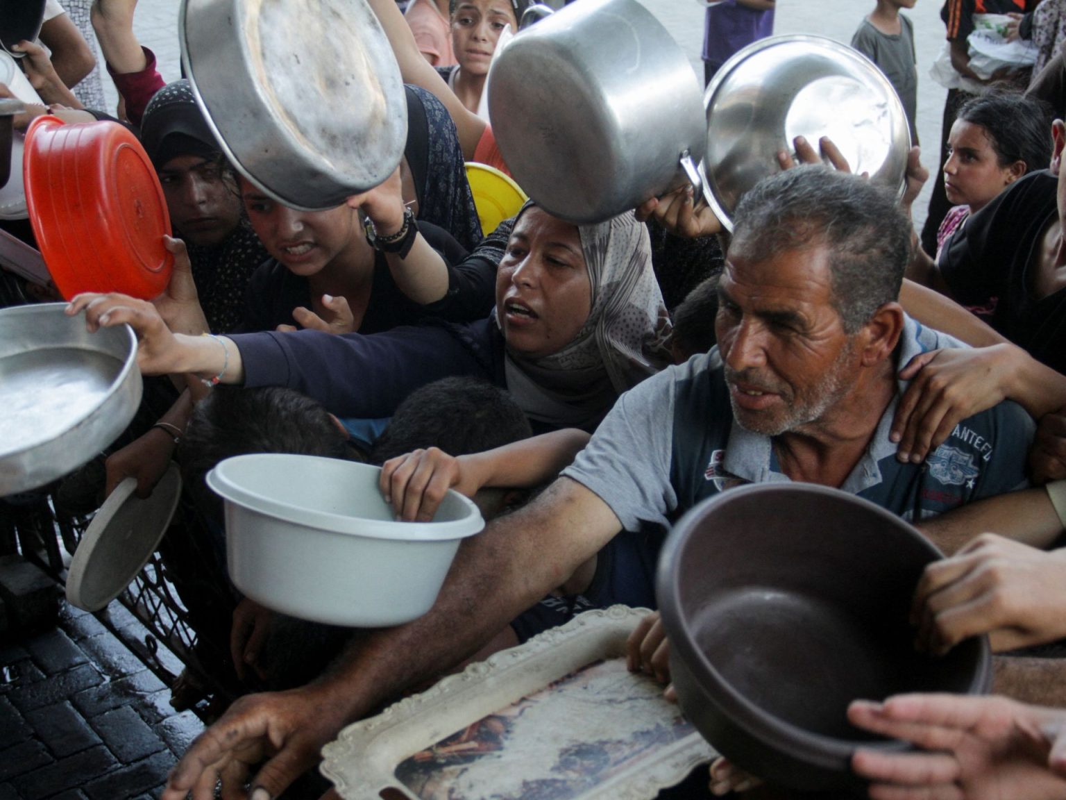 واشنطن: مؤسسة جديدة ستتولى قريبا توزيع المساعدات في غزة RC2UF9A994MA 1723985773