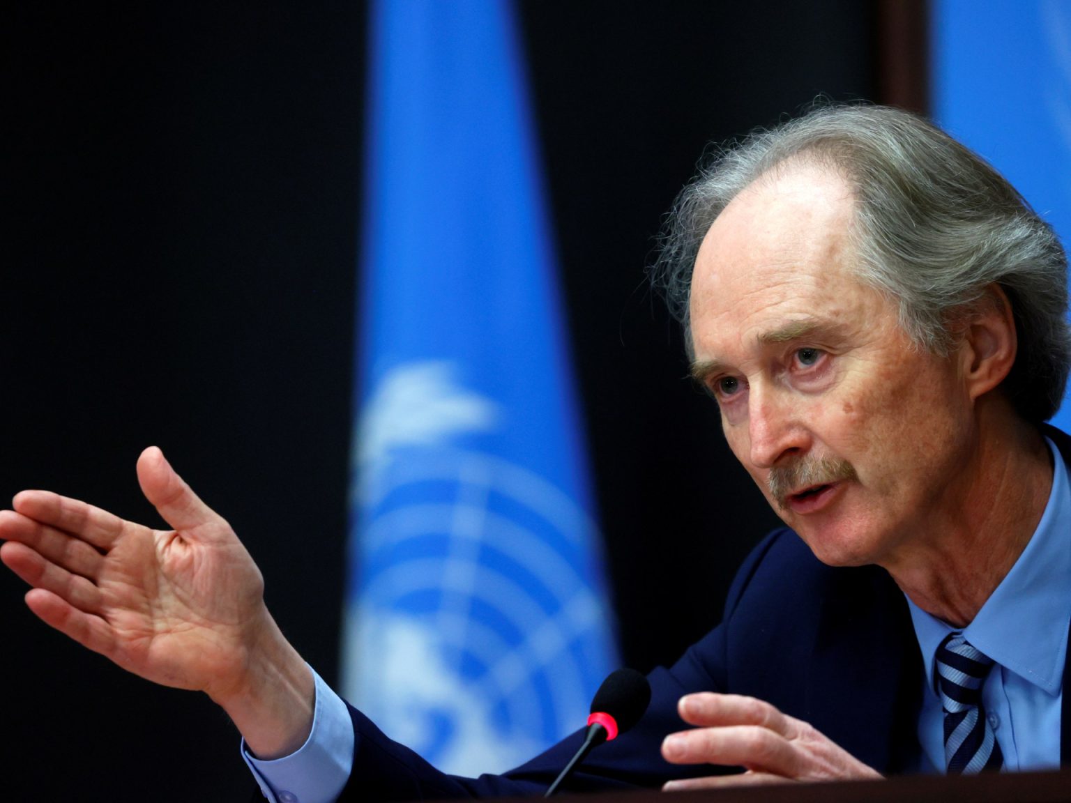 المبعوث الأممي بيدرسون يندد بهجمات إسرائيل على سوريا RTX8R9X0