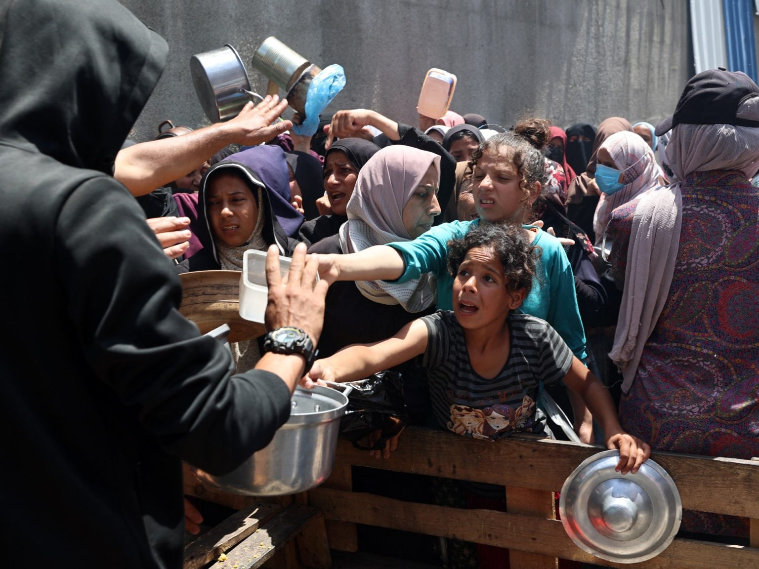 حماس: يجب رفع كلمة “لا” لحرب التجويع بوجه نتنياهو afp 68208885daa8 1746962565