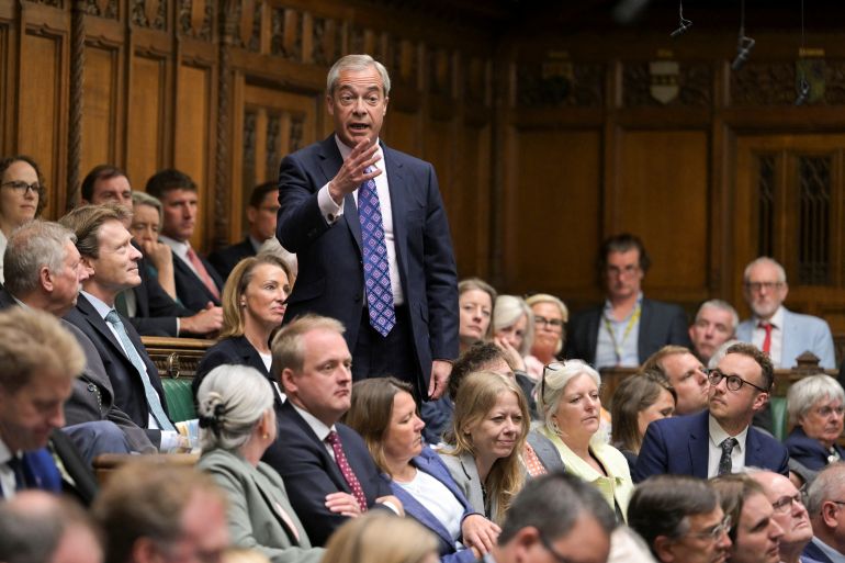 خطة ستارمر.. حتى لا تتحول بريطانيا إلى جزيرة للغرباء 22 A handout photograph released by the UK Parliament shows President and MP for Reform UK party Nigel Farage speaking during Prime Minister's Questions (PMQ) session in the House of Commons, in central London, on May 14, 2025.