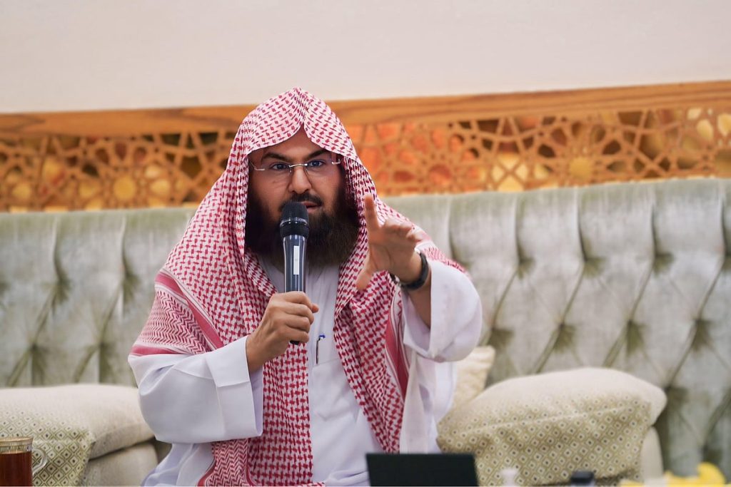 لإيصال رسالة الحج الوسطية للعالم.. «الشؤون الدينية» تطلق مبادرة «الإثرائي الميداني» بعدة لغات ajel2F2025 05 092Fxy121xur2F20250509213657