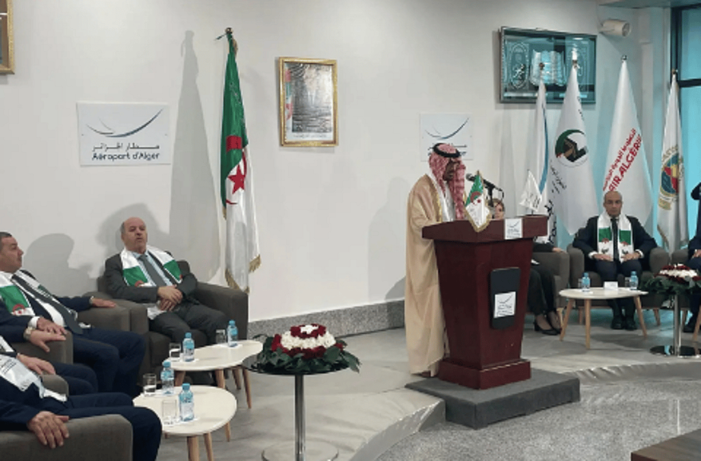 سفير المملكة لدى الجزائر يشارك في توديع الفوج الأول من ضيوف الرحمن ajel2F2025 05 102Fx4ui5op72FCapture