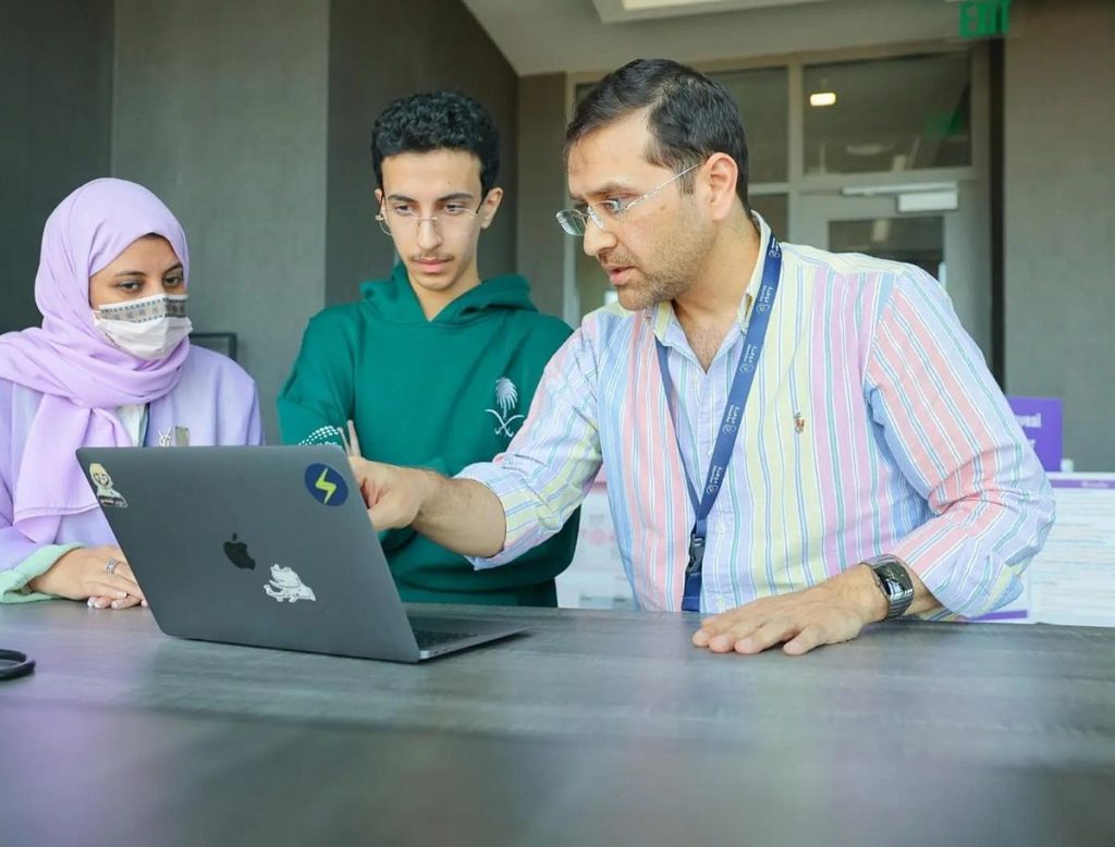 المنتخب السعودي للعلوم والهندسة ينهي تحضيراته لـ «آيسف 2025»في كولومبس الأمريكية ajel2F2025 05 122F3b7kzk0e2Fea5a3666 64f2 496b a945 11f96b166e4a