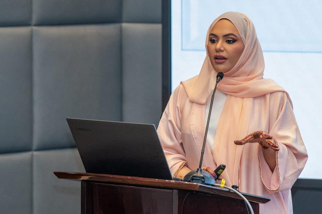 استشارية تُحذر من الاستخدام غير العادل للحليب الصناعي: الرضاعة الطبيعية تساعد الأم على الرجوع لقوامها الطبيعي ajel2F2025 05 142Flix2vs032Fa0709243 252f 4eec 9044 9fa95ca1cbb8