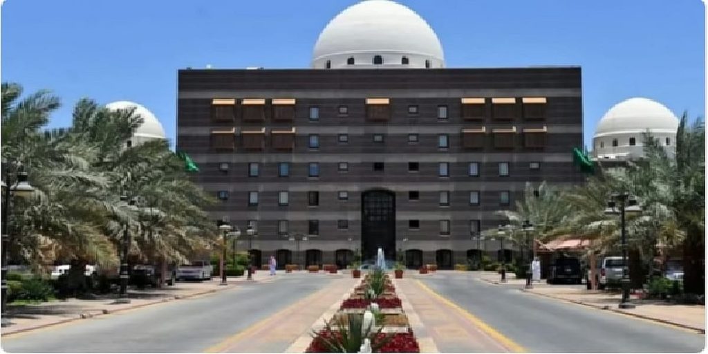 ضمن استعداداتها لموسم الحج.. أمانة المدينة المنورة تكثف جهودها الرقابية لتقديم خدمات آمنة لضيوف الرحمن ajel2F2025 05 162Faai3lb2i2Fajel2024 08 244xhd8oguD8A3D985D8A7D986D8A9 D8A7D984D9