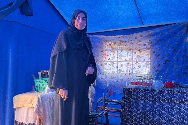 الجوع يفتك بحياة الغزيين واستمرار إغلاق المعابر يعمّق المأساة 21 وسام السدودي: نعيش حالة تجويع حقيقية والأمراض صارت تنتشر بسرعة بسبب ضعف المناعة.