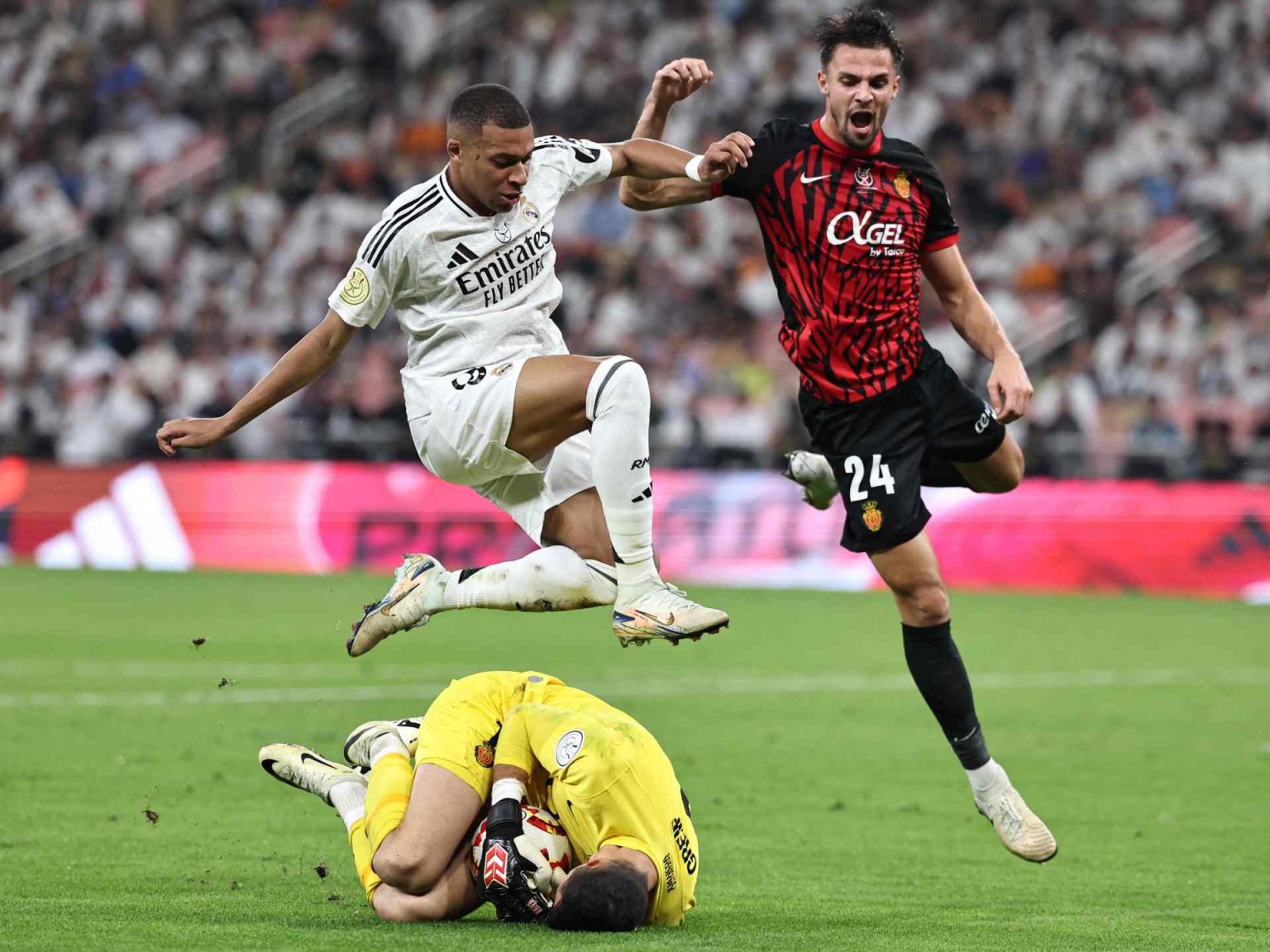 موعد مباراة ريال مدريد ضد مايوركا في الدوري الإسباني والقنوات الناقلة doc 36tf7ej 1736451726