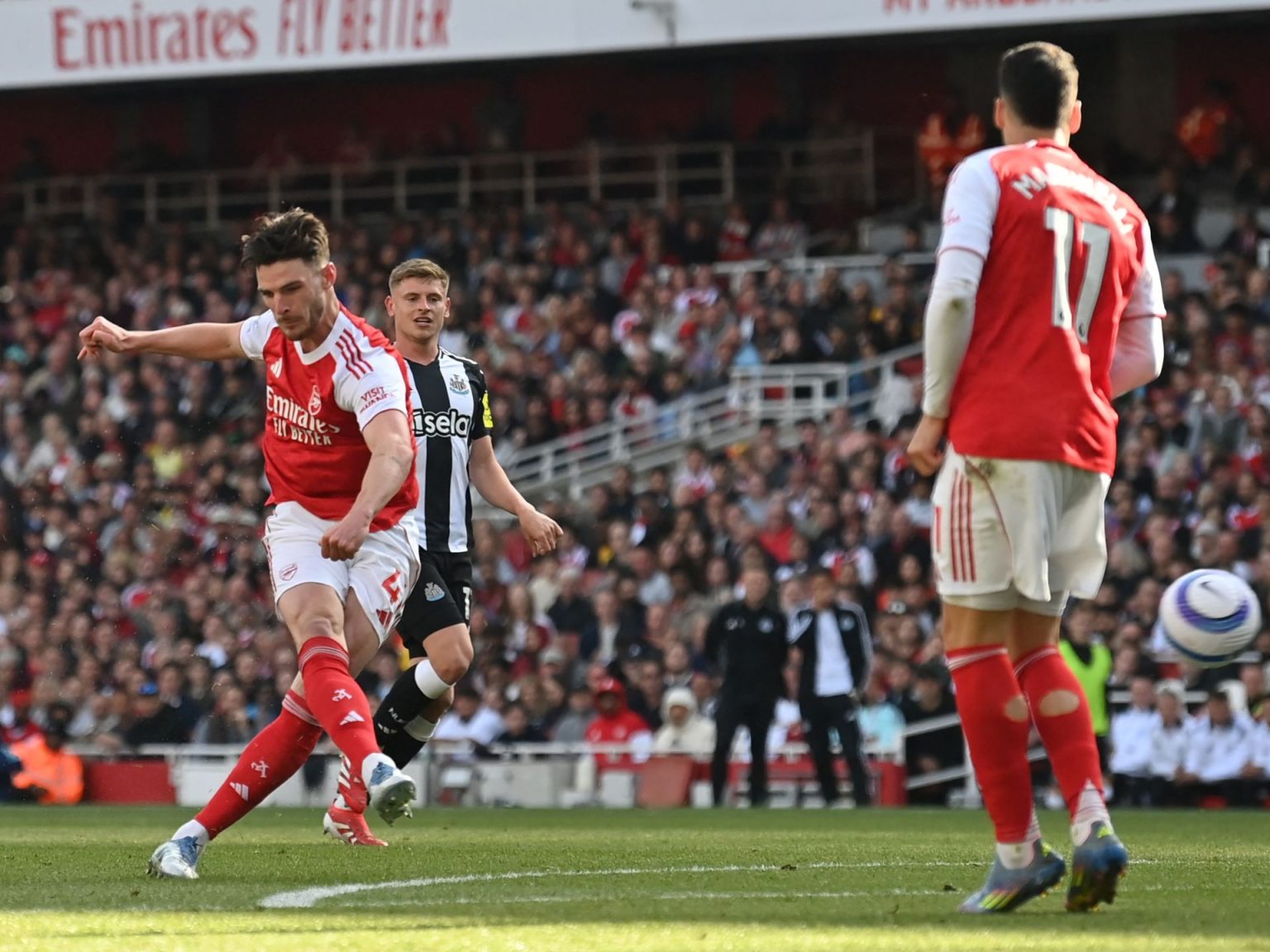 شاهد.. أرسنال يكسر نحسه أمام نيوكاسل بهدف رايس الرائع doc 477v67j 1747595567