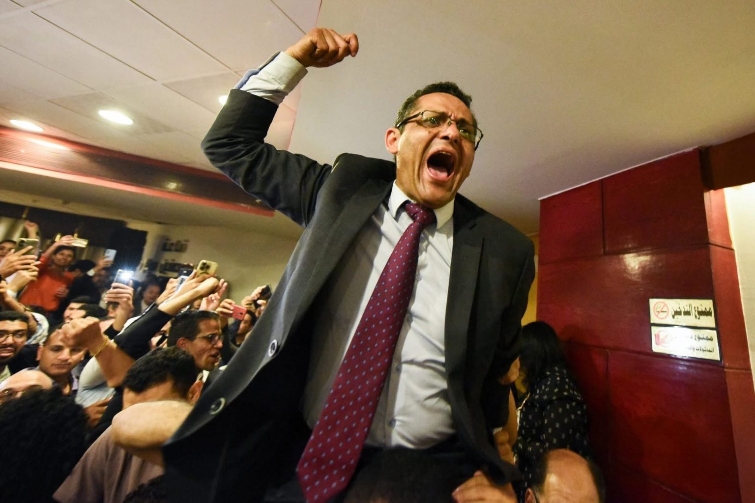 البلشي يفوز مجددا بمنصب نقيب الصحفيين المصريين fg564 1746250275