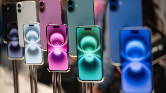 تنشر Apple نموًا سريعًا في المبيعات حتى عندما تبرد أعمال الصين https3A2F2Fd1e00ek4ebabms.cloudfront.net2Fproduction2F87d51c15 9dfc 4349 890a d3c8117a59f3