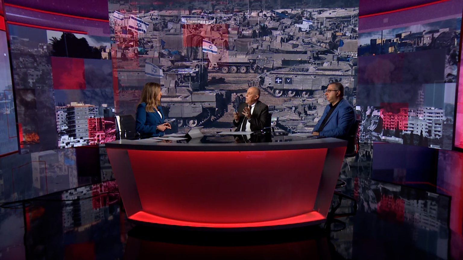 محللون: نتنياهو يخطط لاحتلال غزة دون تحمل مسؤولية سكانها image 1746306783