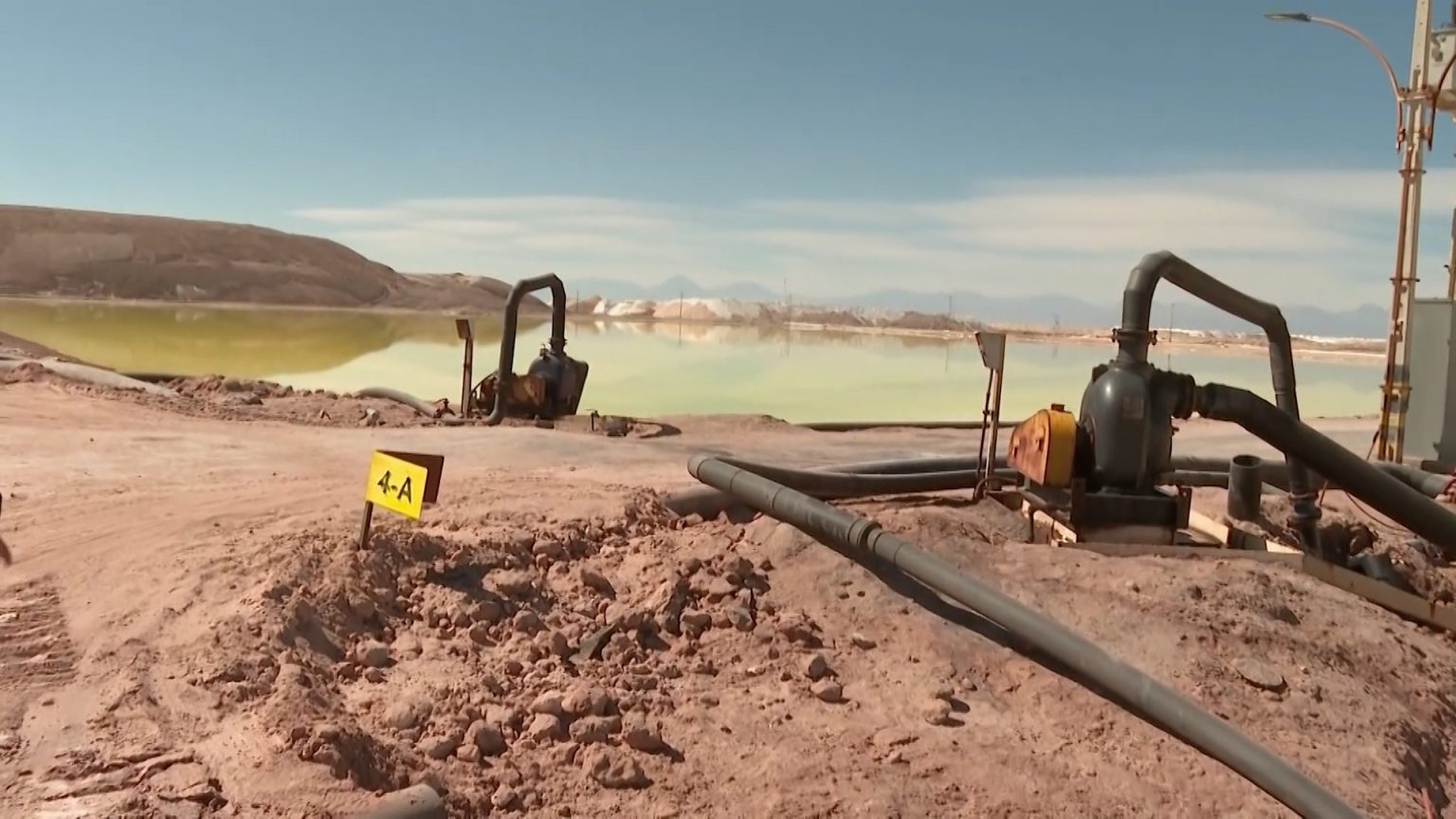 الصراع الدولي على المعادن.. تحقيق للجزيرة من صحراء تشيلي المعروفة كمخزن ضخم لليثيوم image 1746450052