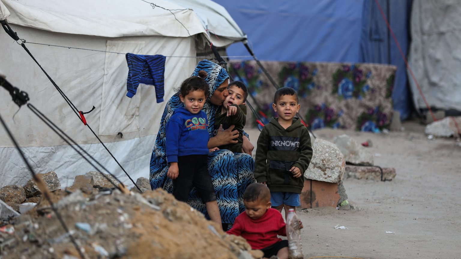 الصليب الأحمر: الوضع بغزة جحيم وحصار إسرائيل للقطاع غير مقبول image 1746693035