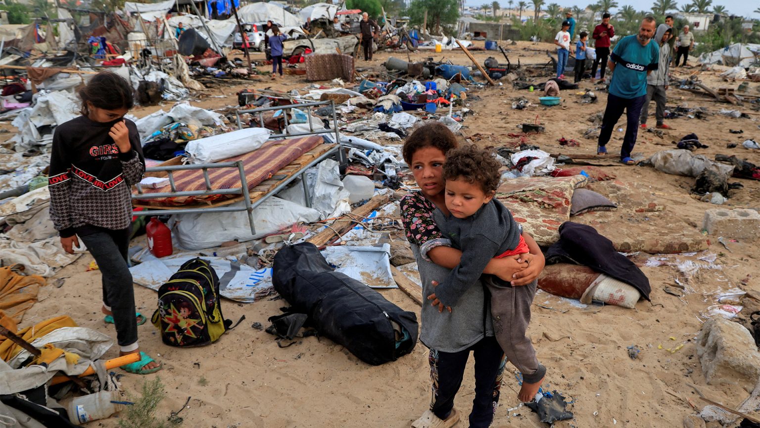 إعلام إسرائيلي: قرار إبرام صفقة أو التوجه إلى الحرب بيد نتنياهو image 1747559044