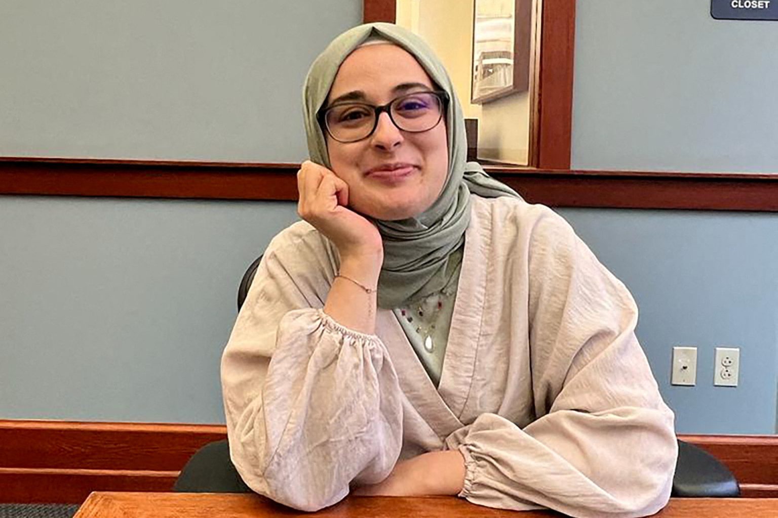 قاض أميركي يأمر بإطلاق سراح طالبة تركية تحتجزها سلطات الهجرة reeetty 1744720976