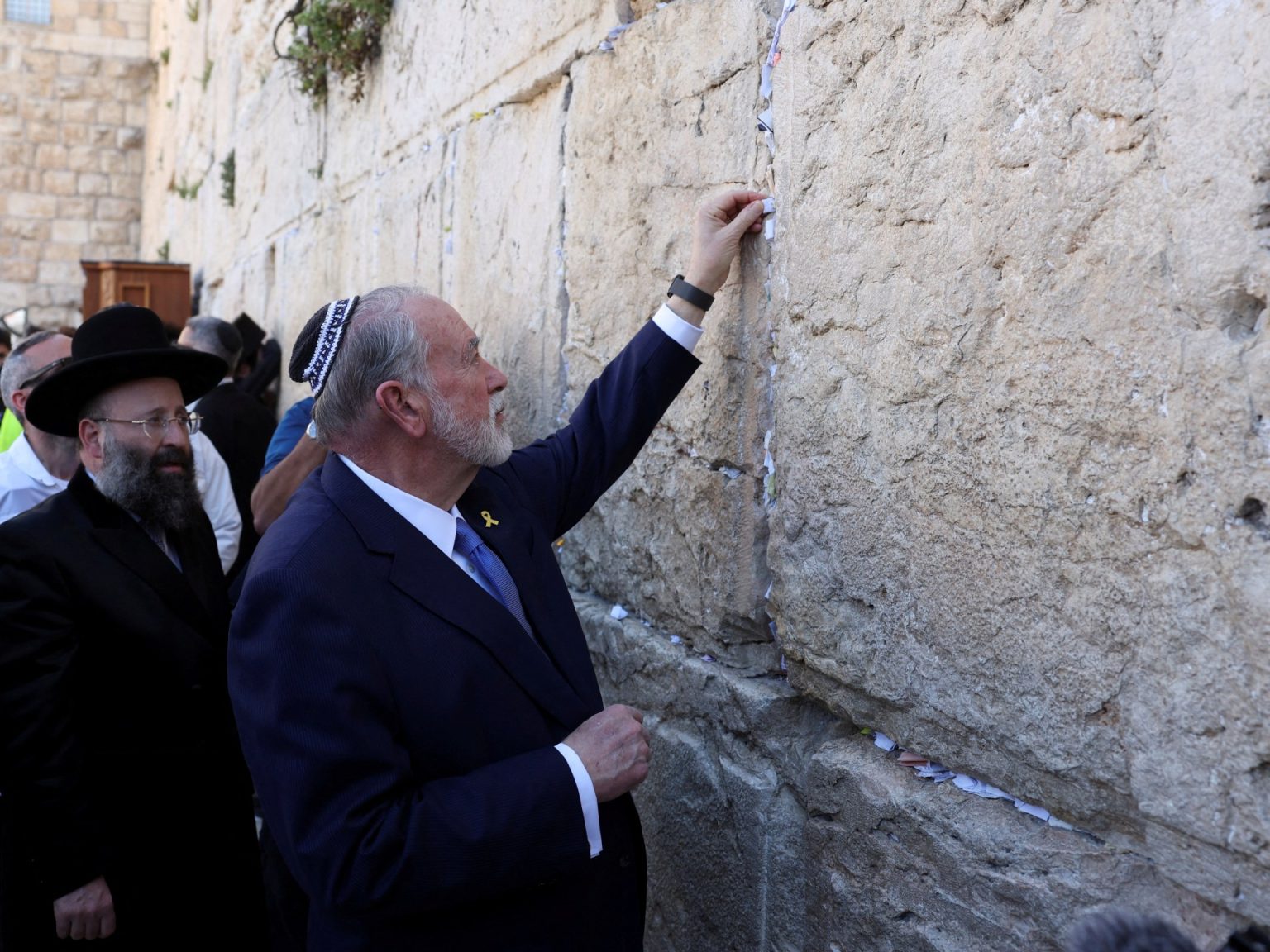 لأول مرة يزور سفير أميركي بإسرائيل مستوطنة بالضفة reuters 681b7b26 1746631462