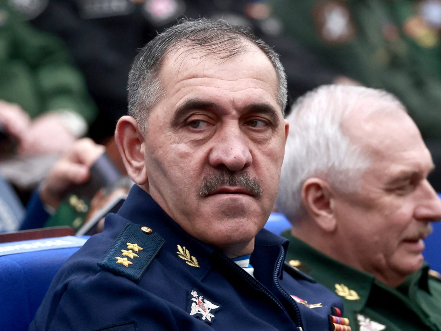 مجلة فرنسية: 10 معلومات عن الذراع العسكرية لبوتين في أفريقيا yve25 1746211652