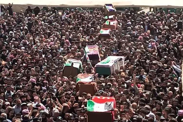 أبطال مهملون.. قصة المقاومة الشعبية في نوى السورية 7 **داخلية** تشييع شهداء نوى