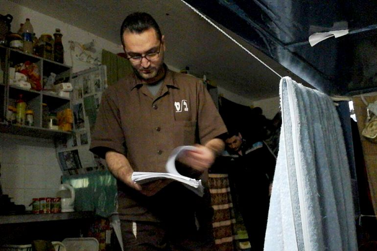 حوار خاص.. عمر ومرح من قيود السجن إلى قفص الحب 2 _المحرر المقدسي عمر الشريف من داخل سجنه، الجزيرة نت