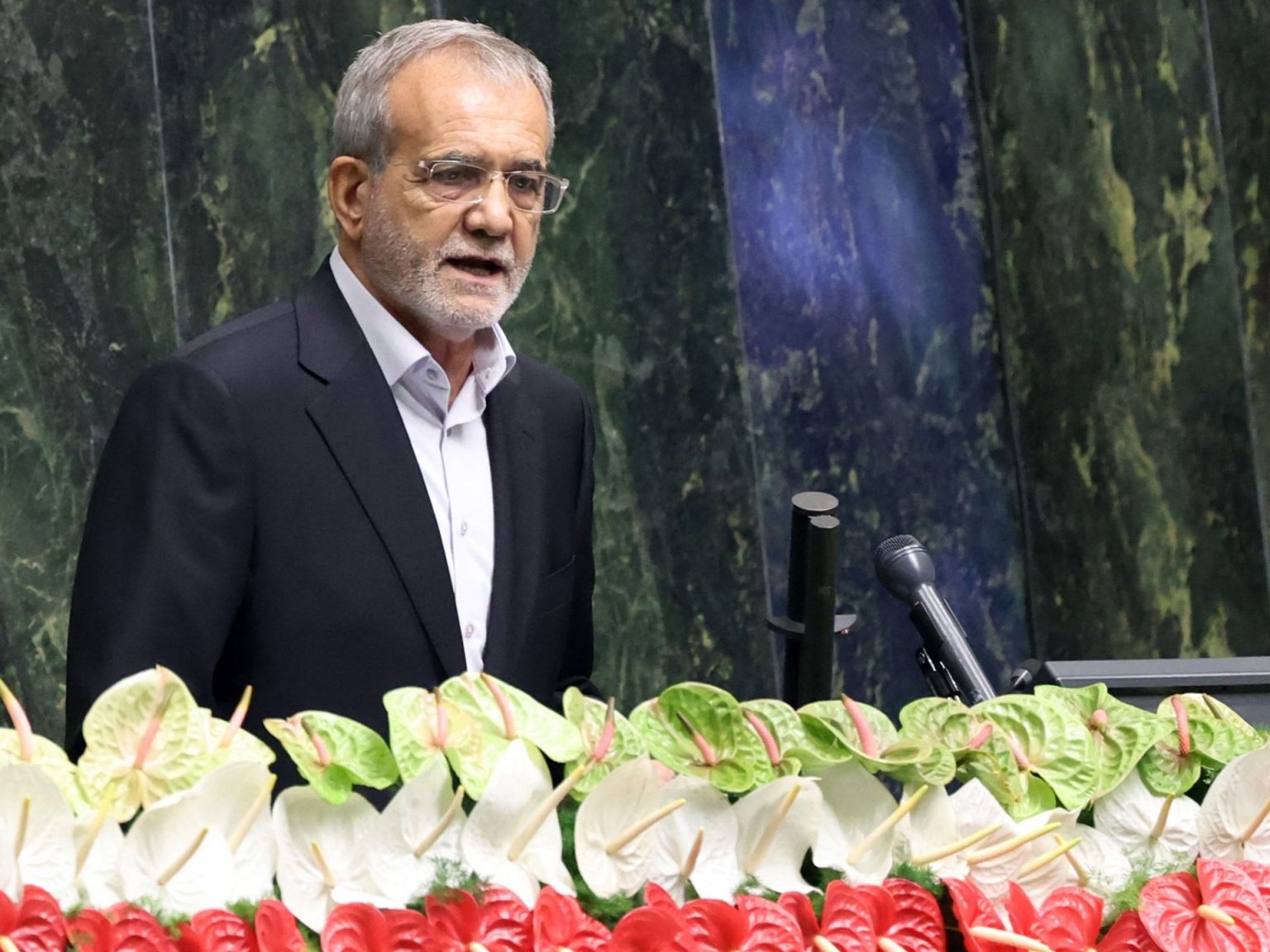 رئيس إيران: إسرائيل تسعى لضرب المسلمين واحدا تلو الآخر 1750079616 doc 367k9tm 1723473399