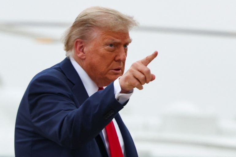 هل سيطر نتنياهو على سماء طهران فعلاً؟ 2 U.S. President Donald Trump points a finger as he departs for Canada to attend the G7 Leaders' Summit, from Joint Base Andrews in Maryland, U.S., June 15, 2025. REUTERS/Kevin Lamarque