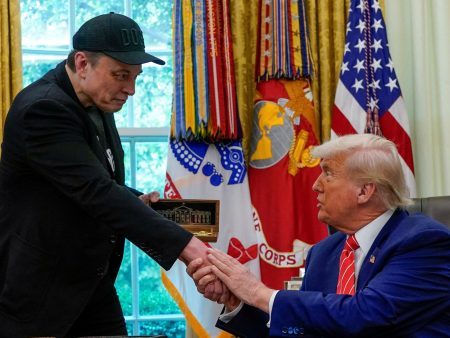 5445445 trump Elon Musk 1749285143