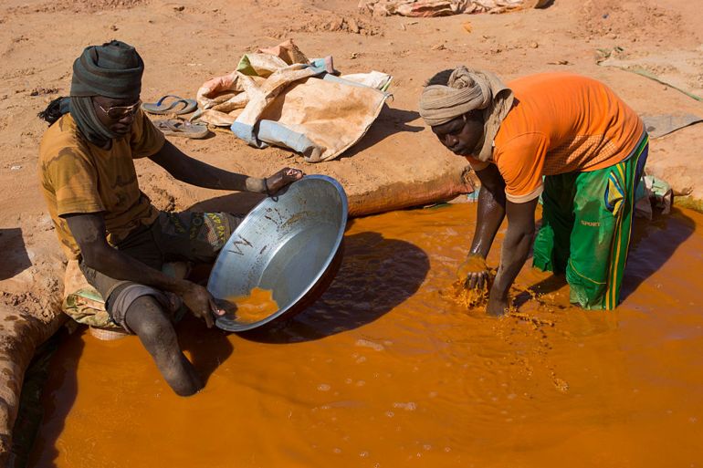 السودان.. من لم يمت بالحرب ابتلعته مناجم الذهب 2 GettyImages 534961126 1751266383