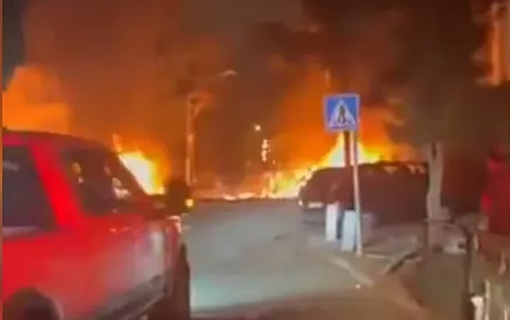 ajel2F2025 06 192Fm0klr78r2FD8A5D98AD8B1D8A7D986.avif