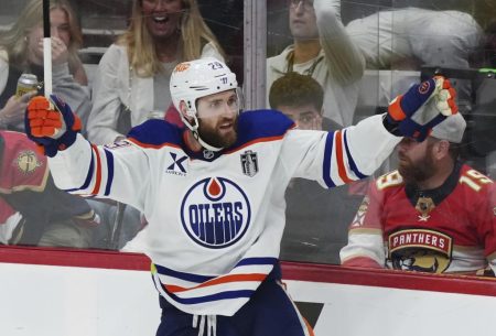 celebrates winning goal florida panthers 106405707 8ecf9f e1749832722366