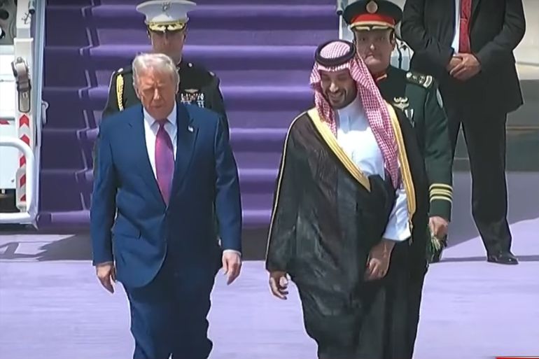 كيف طور ترامب رؤيته لإيران طوال عقد من الزمان؟ 1 وصول ترامب الى السعودية