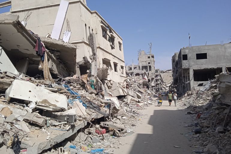 900 ألف فلسطيني يتكدسون غربي خان يونس بلا خدمات 4 خان يونس المحافظة الأولى من حيث المساحة والثانية من حيث الكثافة السكانية في قطاع غزة، وتواجه تهديدات مستمرة ومتصاعدة -رائد موسى-خان يونس-الجزيرة نت