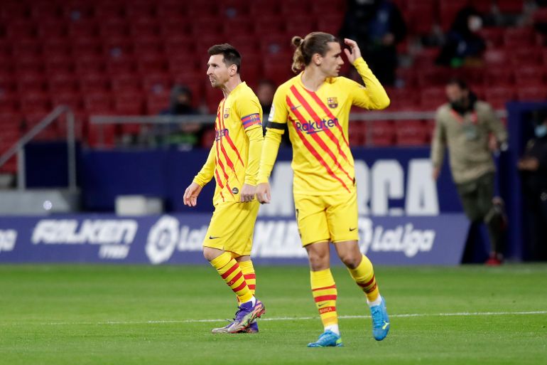 10 لاعبين واجهوا استقبالا عدائيا من جماهير فرقهم السابقة 1 Atletico de Madrid v FC Barcelona - La Liga Santander