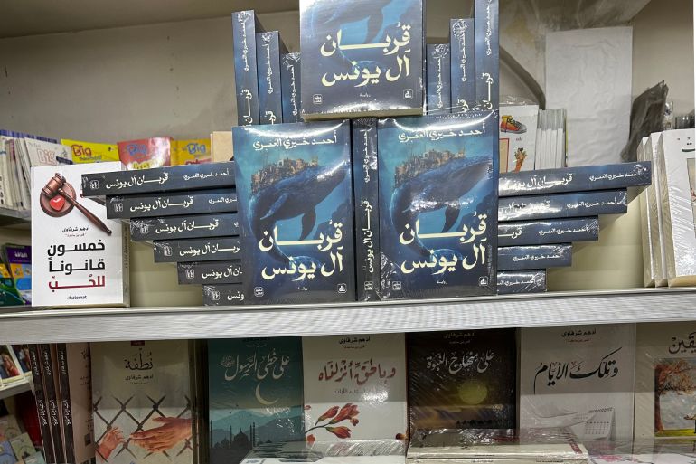 أشباح الرقابة في سوريا.. شهادات عن مقص أدمى الثقافة وهجّر المبدعين 3 شكلت الرقابة التي فرضتها السلطات السورية على مدى العقود الماضية حاجزاً أمام تقدم الكتاب والإنتاج الأدبي والفني في سوريا، إضافة إلى المواقف السياسية المحلية والعربية والدولية. صور: dpa Credit: dpa