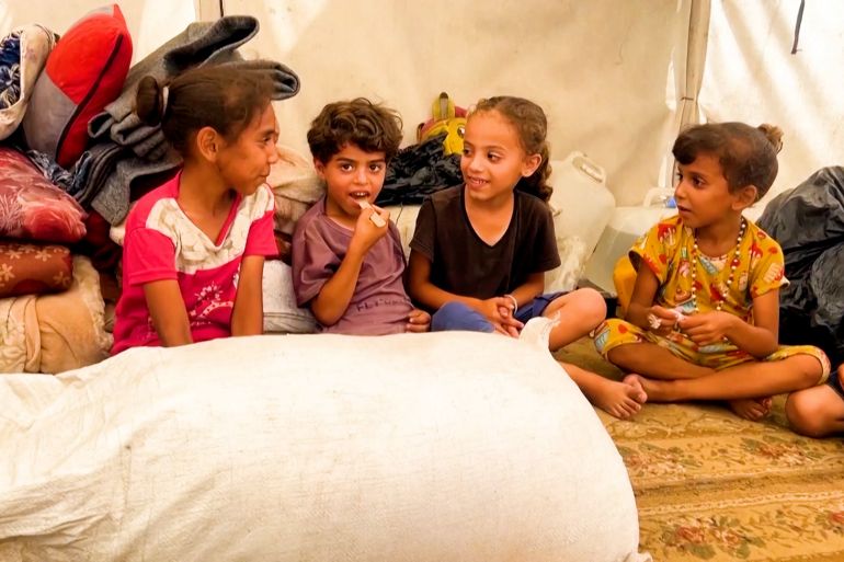 رحلة كيس الطحين.. أب يعود منتصرا من جبهة الجوع 1 رحلة فارس من أجل الطحين.. أب في غزة يُقايض روحه برغيف خبز