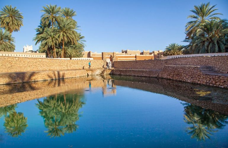 اليونسكو ترفع مدينة غدامس الأثرية في ليبيا من قائمة الخطر 1 _عين الفرس نبع الحياة الذي نشأت حوله مدينة غدامس القديمة (الجزيرة) (3)