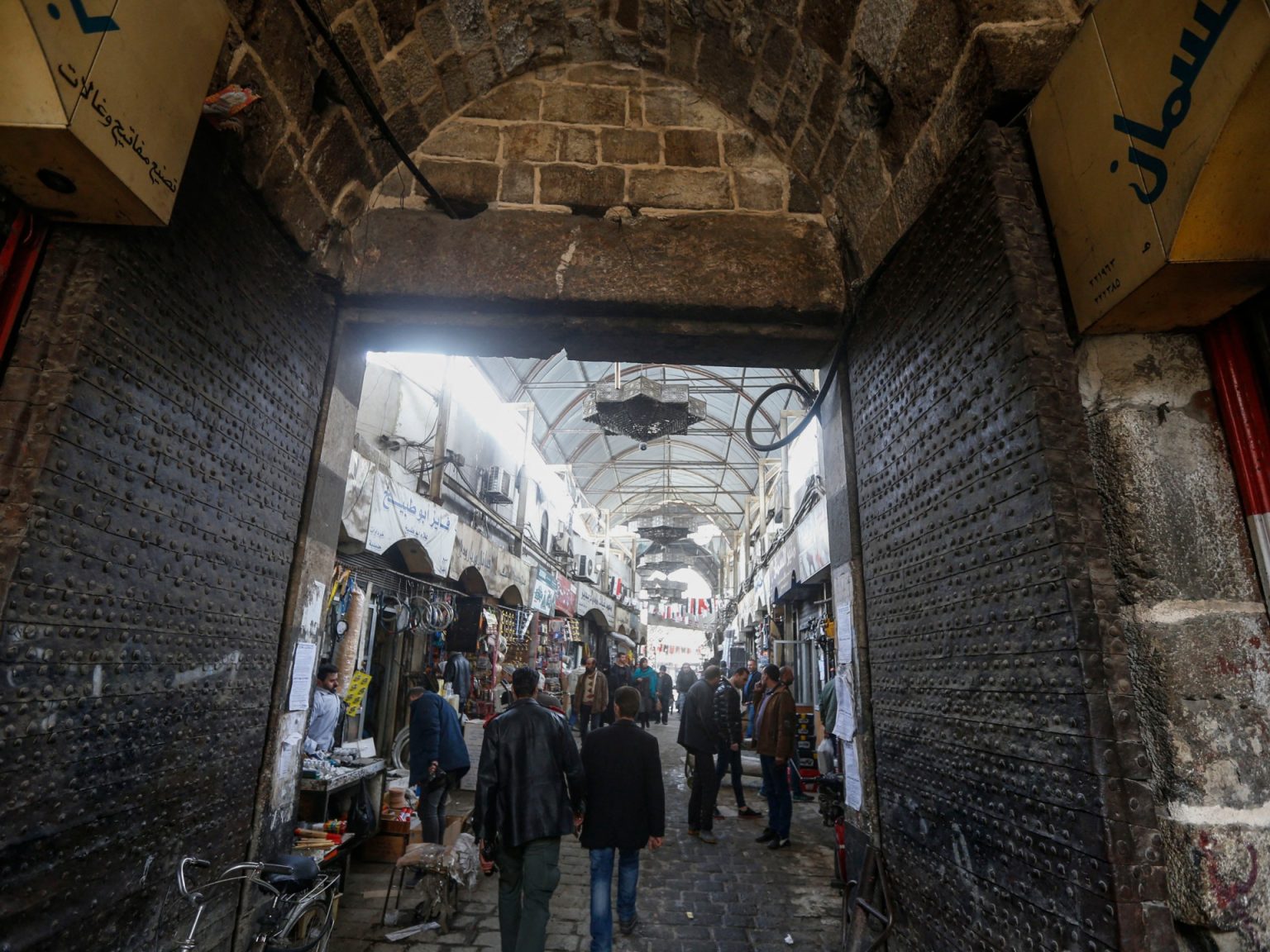 باب الفرج في دمشق.. نافذة المدينة على الرجاء ومعلم ناطق بهندسة الهوية 6D8B3 1 1755512717