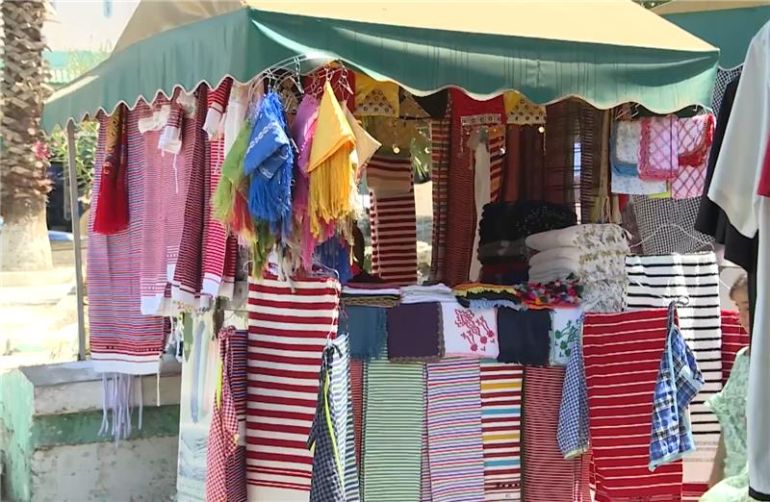 "الدرازة" المغربية.. حياكة تقليدية تصارع لمواكبة العصر 2 "الدرازة" المغربية.. حياكة تقليدية تصارع لمواكبة العصر